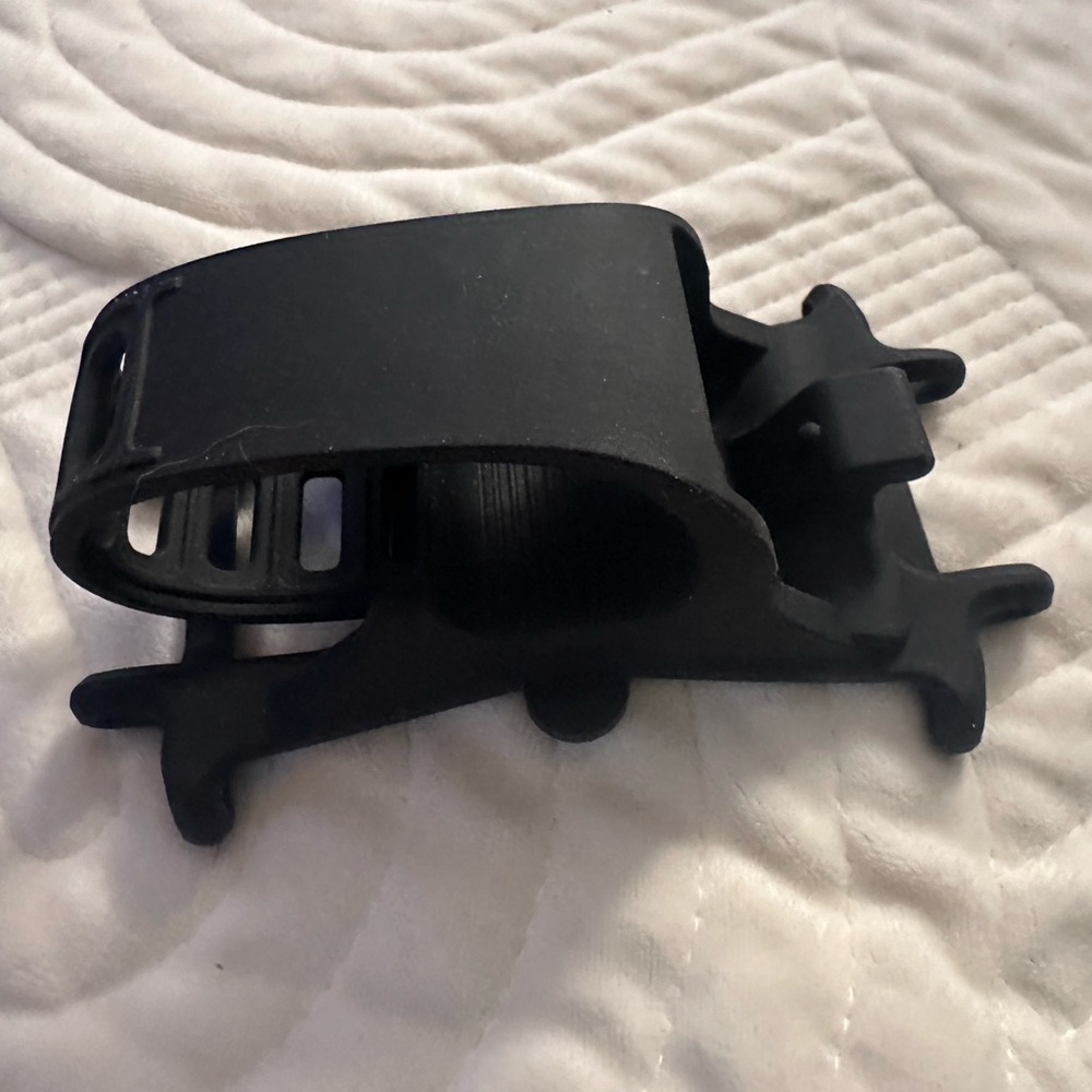 Universal Black Silicone Phone Holder - Picture 3 of 3